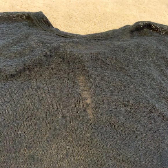 Red Haute Black Sweater Top with Twist/Keyhole and Partially Open Back Size M - Picture 5 of 11